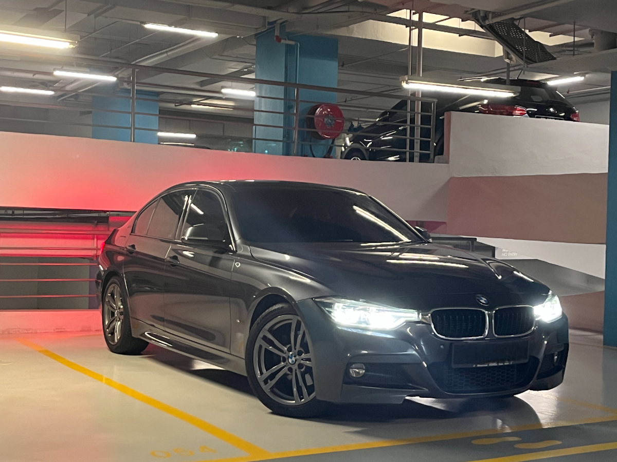 BMW 330E 2018