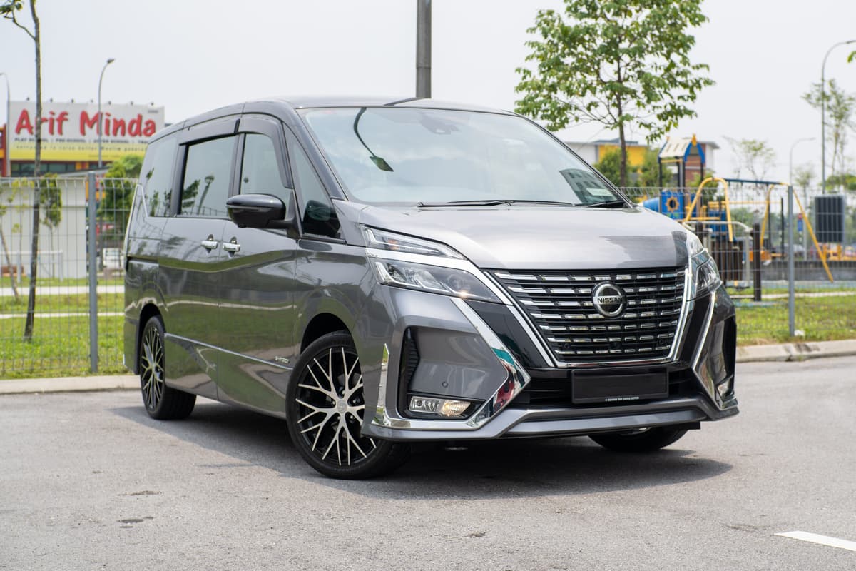 Nissan Serena 2.0 Highway Star 2023