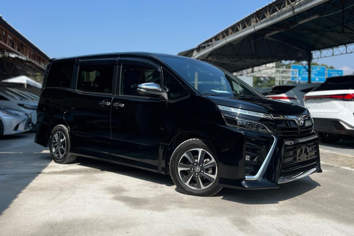 Toyota Voxy 2.0 ZS Kirameki 3 2020