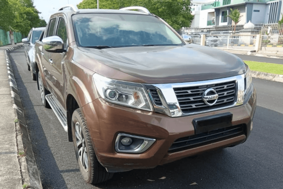 Nissan Navara NP300 2.5 AT 2018