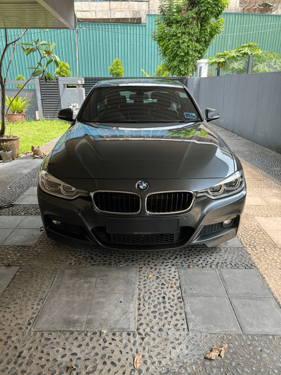 BMW 330E 2018