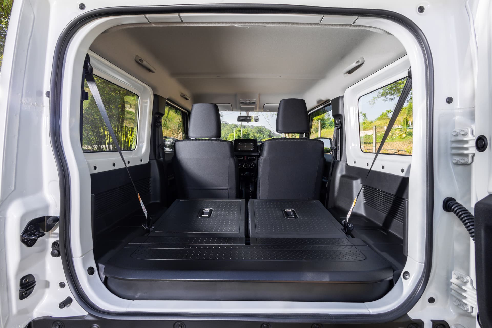 suzuki-jimny-rhino-plus-4